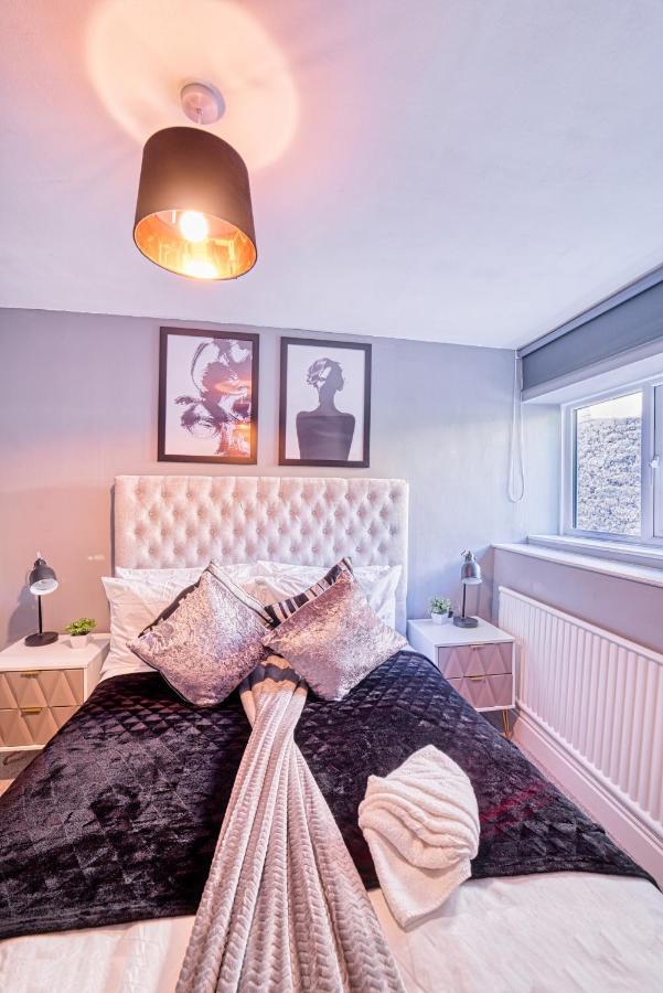 The Stylish Gem Of Bath - Football Table - Sleeps 10 Екстер'єр фото